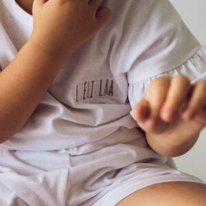 Frilly Capsule Set in White